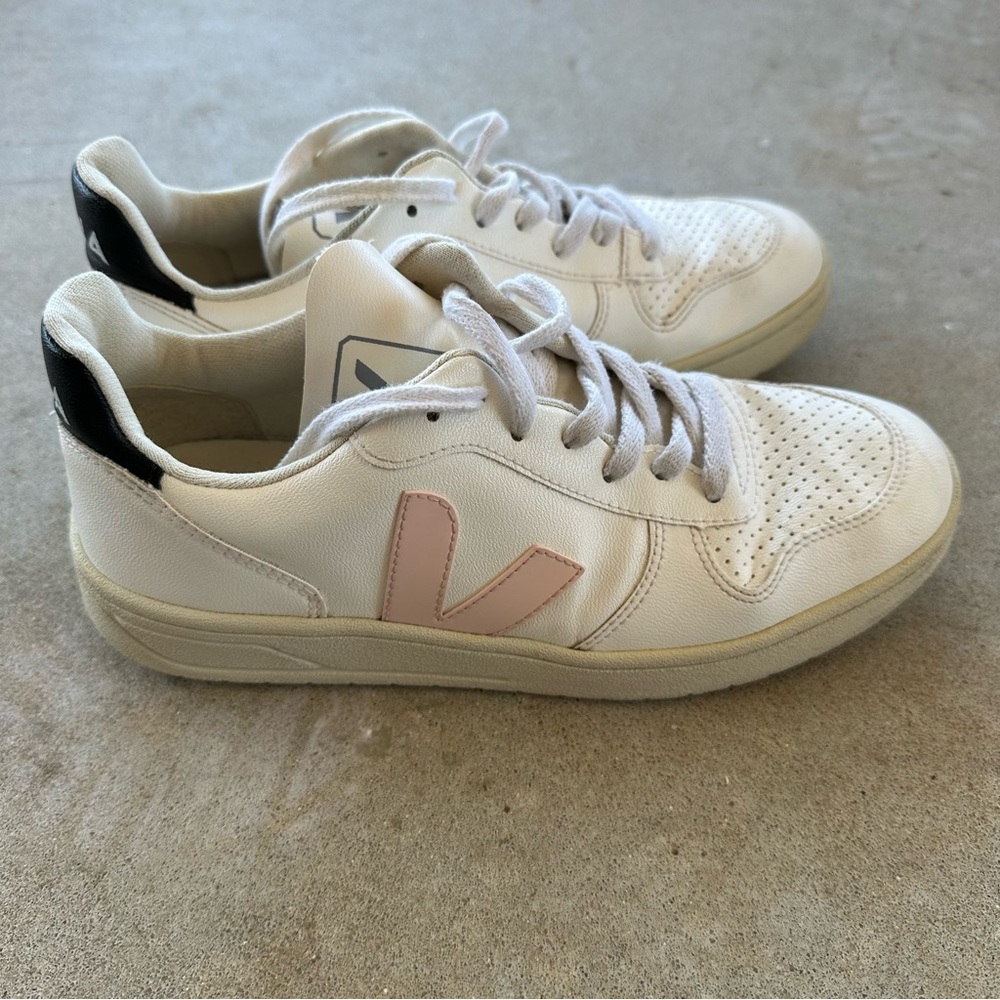 Veja V-10 CWL White Petale Black Sneakers Women’s Size 7 - Picture 4 of 10